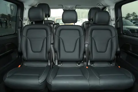 Three black leather seats across the rear of a V-Class